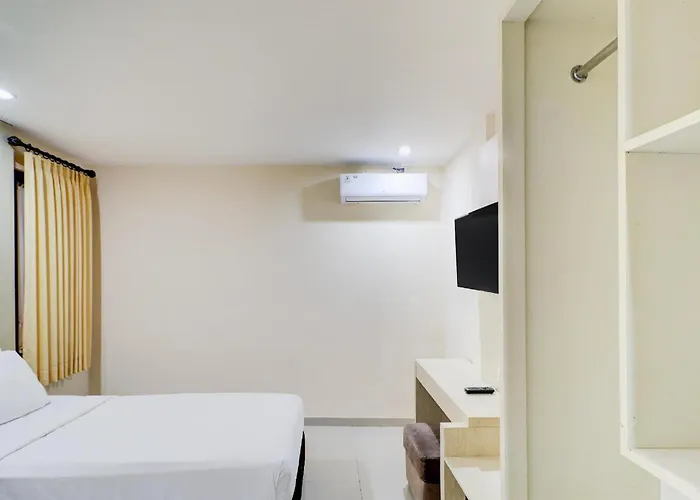 Hotel Collection O Near Bajra Sandi Monumen Formerly Grand Puri Ayu